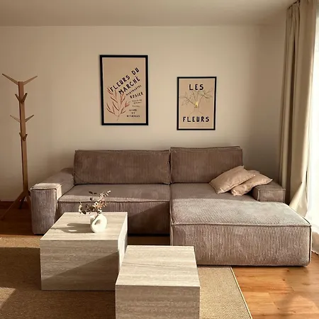 Stylish Oasis Near Frankfurt With Sunny Roof Terrace, 1 Bedroom *