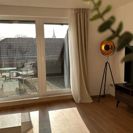 아파트 Stylish Oasis Near Frankfurt With Sunny Roof Terrace, 1 Bedroom Bickenbach (Hessen)