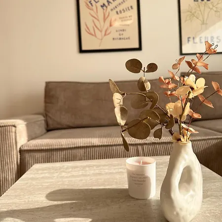 아파트 Stylish Oasis Near Frankfurt With Sunny Roof Terrace, 1 Bedroom